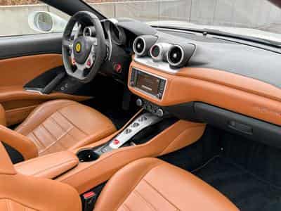 Ferrari California California T / 3.9 V8 / 4-Sitzer / (2015) - Photo 13