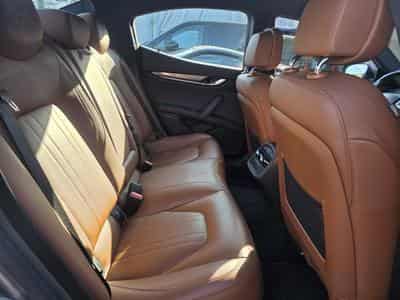 Maserati Ghibli 3.0 V6 SQ4 FACELIFT CUIR NAVI 430CV/PS (2020) - Photo 6