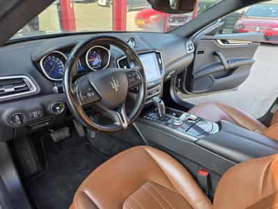 Maserati Ghibli 3.0 V6 SQ4 FACELIFT CUIR NAVI 430CV/PS (2020) - Photo 7