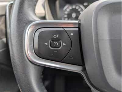 Volvo XC40 D3 MOMENTUM AUTOMATIQUE 2.0D 150 (2019) - Photo 8