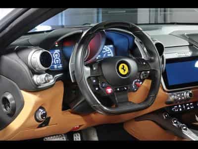 Ferrari GTC4 Lusso V8 T 3.9 (611 CH) – GRIGIO SILVERSTONE (2018) - Photo 10