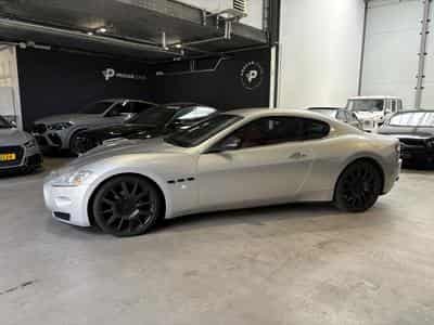 Maserati GranTurismo MASERATI GRANTURISMO 4.2 V8 405 CV/GPS/CUIR/Xénon/ (2009) - Photo 11