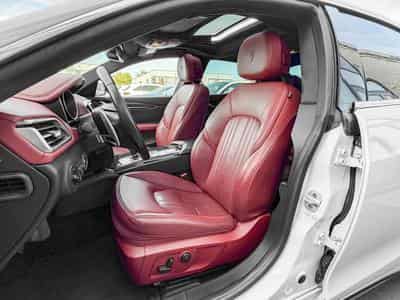 Maserati Ghibli 3.0 V6 S Q4 Automatik/ Xénon/Camera/Carbonne/20/Leder/VOLL (2016) - Photo 10