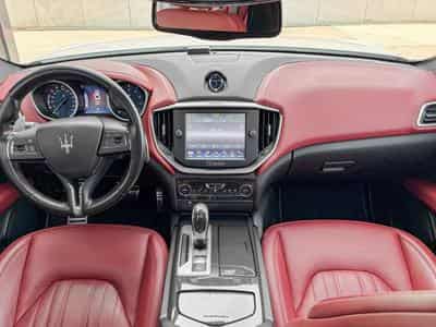Maserati Ghibli 3.0 V6 S Q4 Automatik/ Xénon/Camera/Carbonne/20/Leder/VOLL (2016) - Photo 2