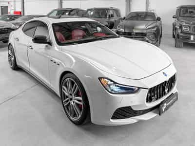 Maserati Ghibli 3.0 V6 S Q4 Automatik/ Xénon/Camera/Carbonne/20/Leder/VOLL (2016) - Photo 5