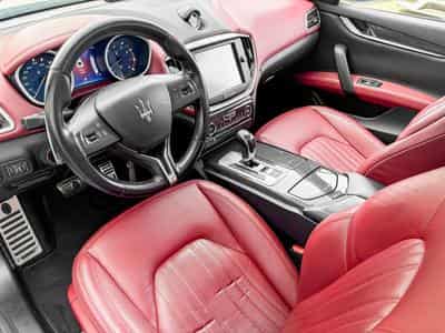 Maserati Ghibli 3.0 V6 S Q4 Automatik/ Xénon/Camera/Carbonne/20/Leder/VOLL (2016) - Photo 8