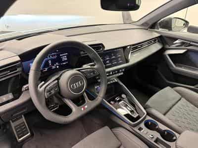 Audi S3 Sportback TFSI 333 CH / 245 kW S tronic quattro (2026) - Photo 4