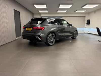 Audi S3 Sportback TFSI 333 CH / 245 kW S tronic quattro (2026) - Photo 8
