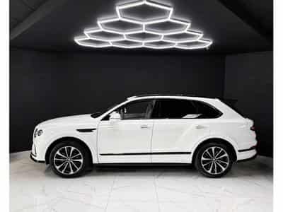 Bentley Bentayga 4.0 V8 S CARBON (2023) - Photo 2