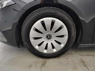 Mercedes A 160 A 160 Business NAVI/PDC AV AR (2022) - Photo 6