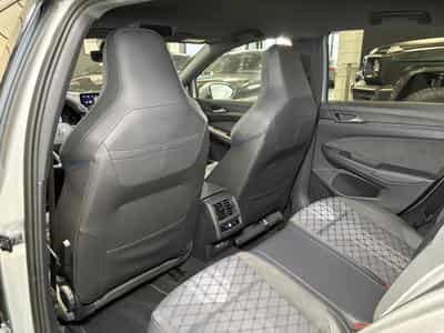 VW Golf Golf VIII Lim. 1.5 eTSI R-Line (2025) - Photo 14