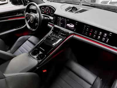 Porsche Panamera 4.0 V8 GTS / 5 SEATS / FULL (2025) - Photo 14