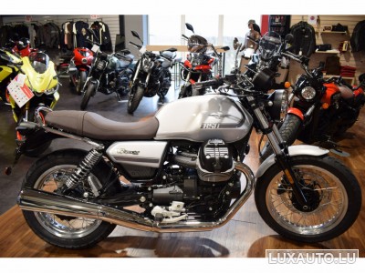 Moto Guzzi V7 III