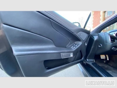 Aston-Martin Vanquish