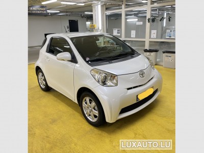 Toyota iQ