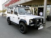 Land-Rover Defender