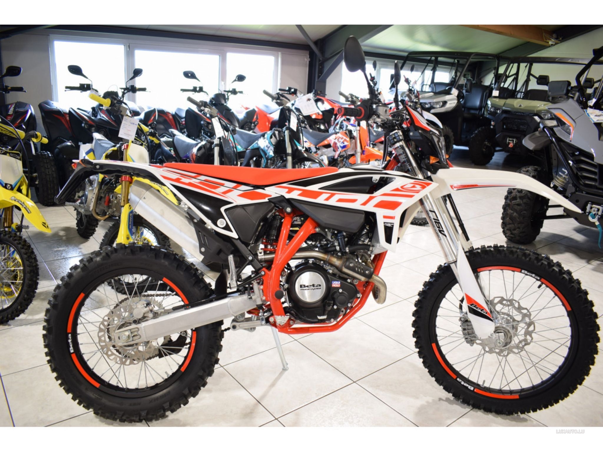 Bremsscheibe Für BETA RR 125 Enduro/Motard 2006 – Ø220mm, 4-Loch, Geschlitzt, Mit ABE