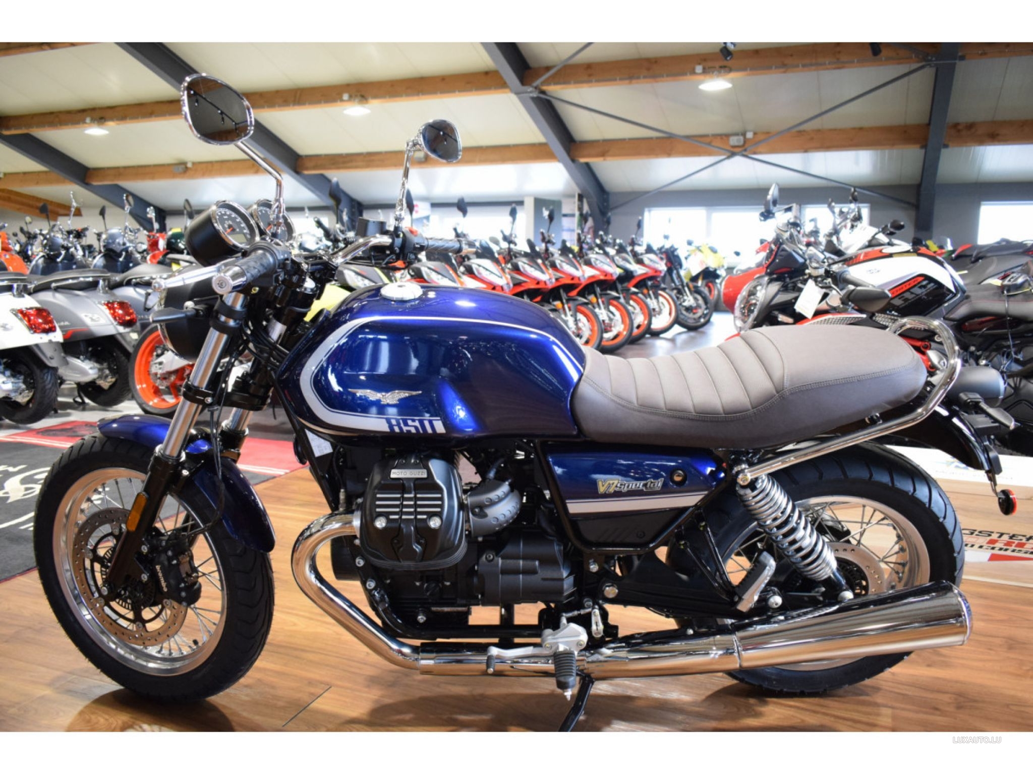 Moto Guzzi V7 STONE IV 850 ABS SPECIAL EDITION E5 Bleu D'occasion ...