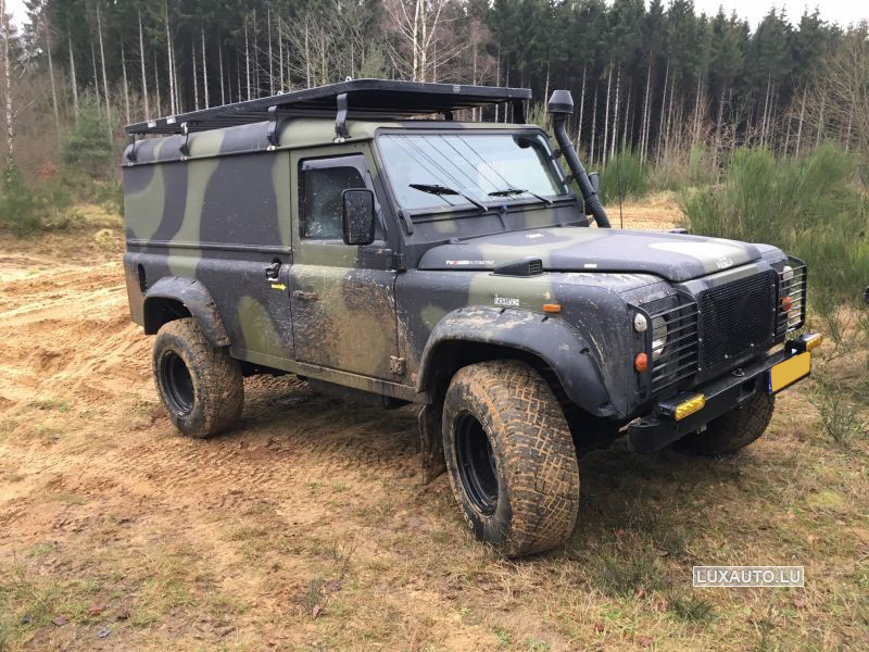 LandRover Defender 110 200 Tdi HT Vert foncé d'occasion, moteur Diesel
