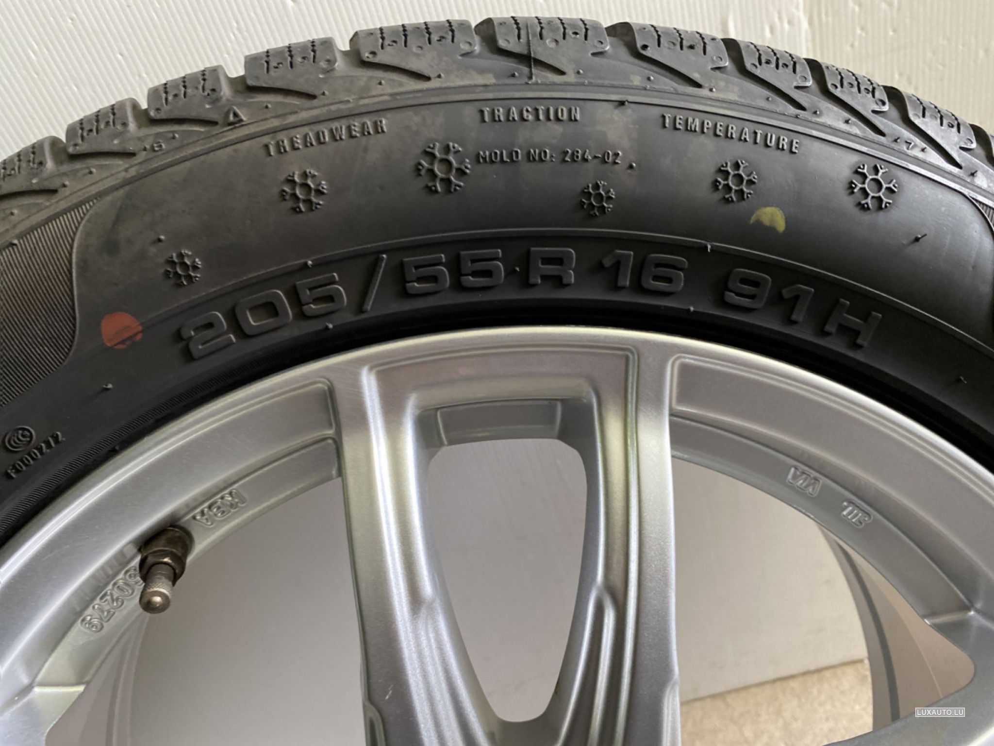 Aluminium Wheel Rims Tyres 16 5 55 R16 91h Used 350 Luxauto Lu