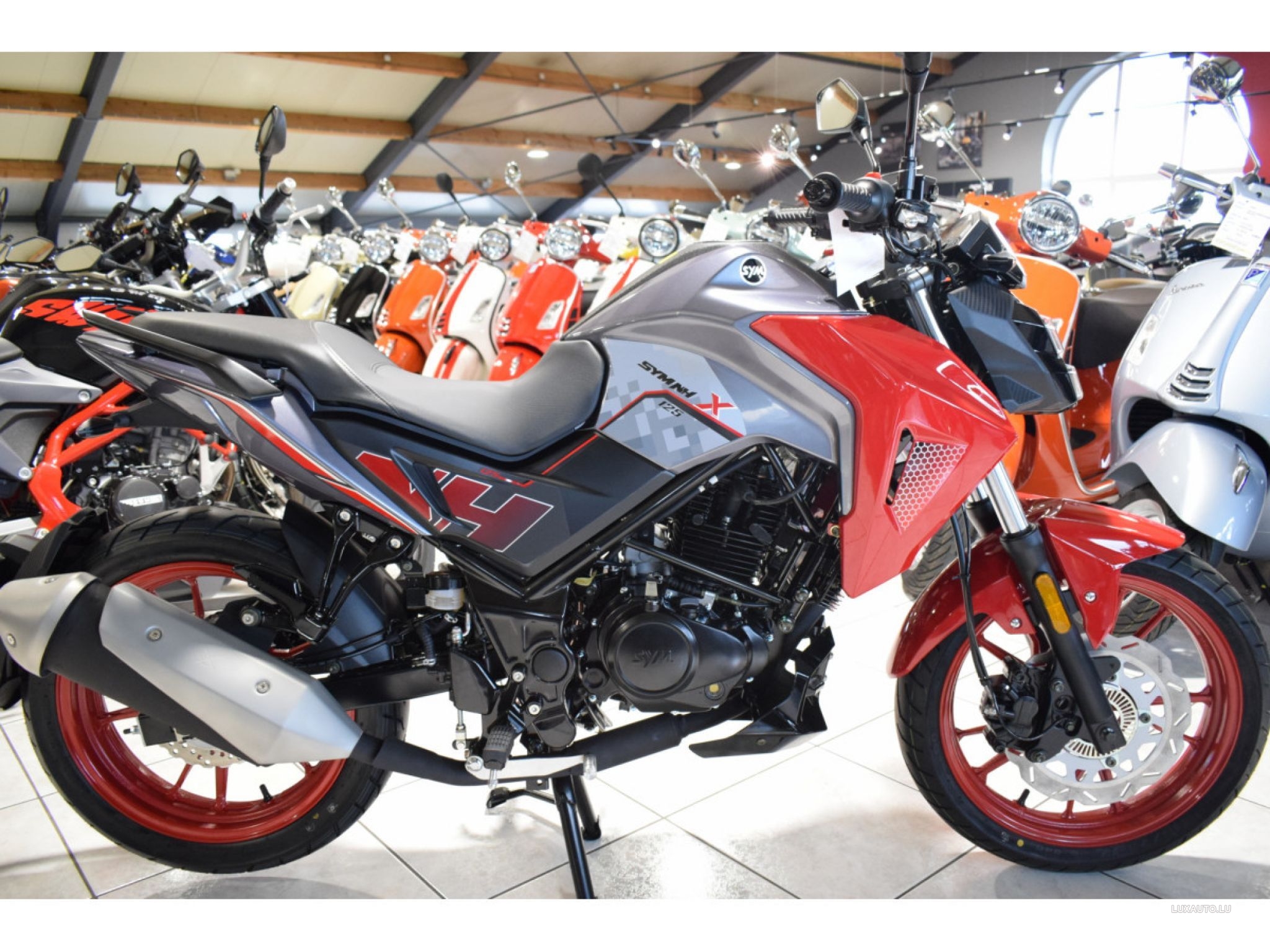 Red SYM NH-X 125 E5 used, fuel Petrol and Manual gearbox, 3.287 € |  LuxAuto.lu