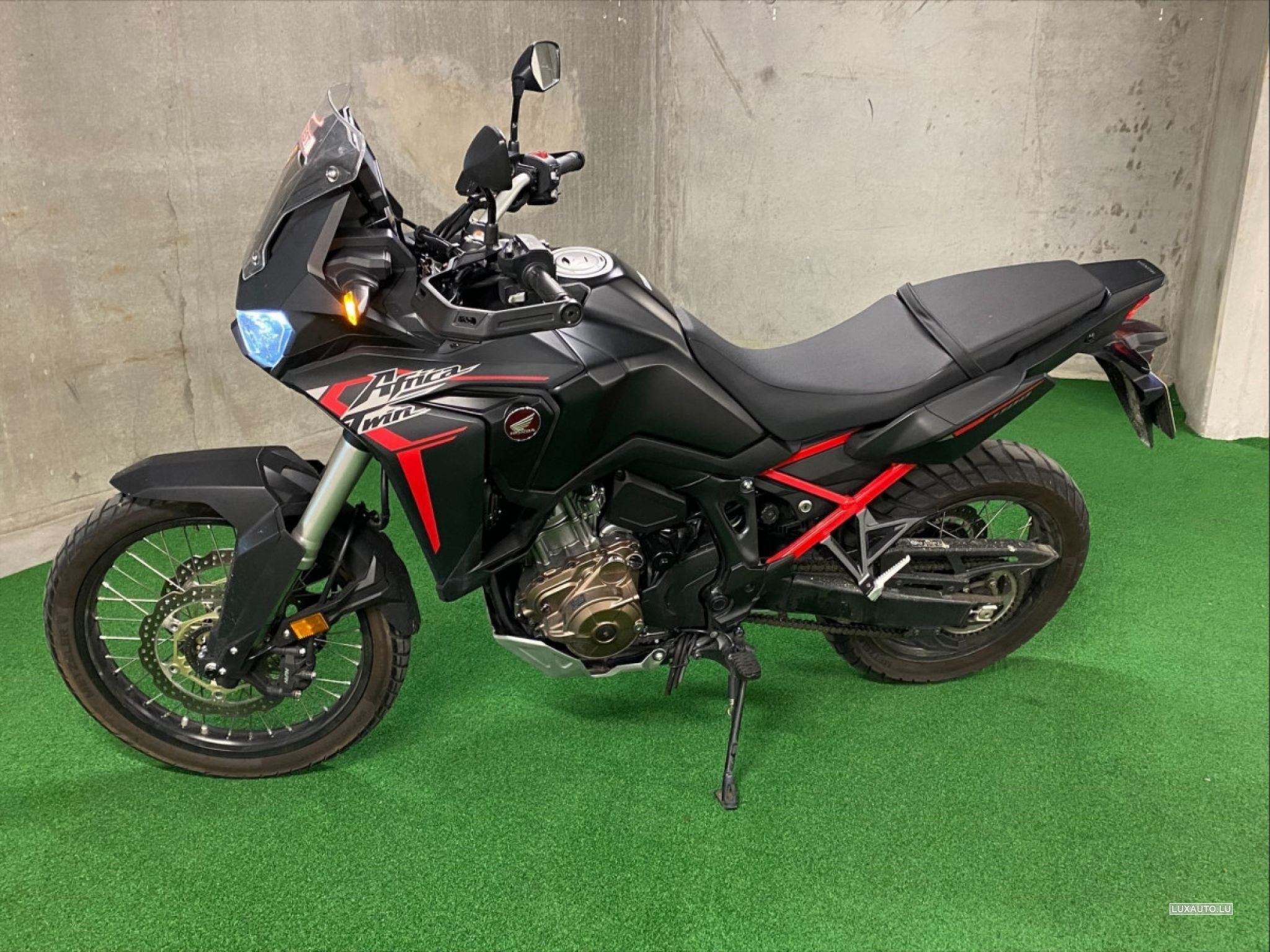 Honda Africa Twin 1100 Dct D Occasion Moteur Essence Et Boite Automatique 2 664 Km 14 500 Luxauto Lu